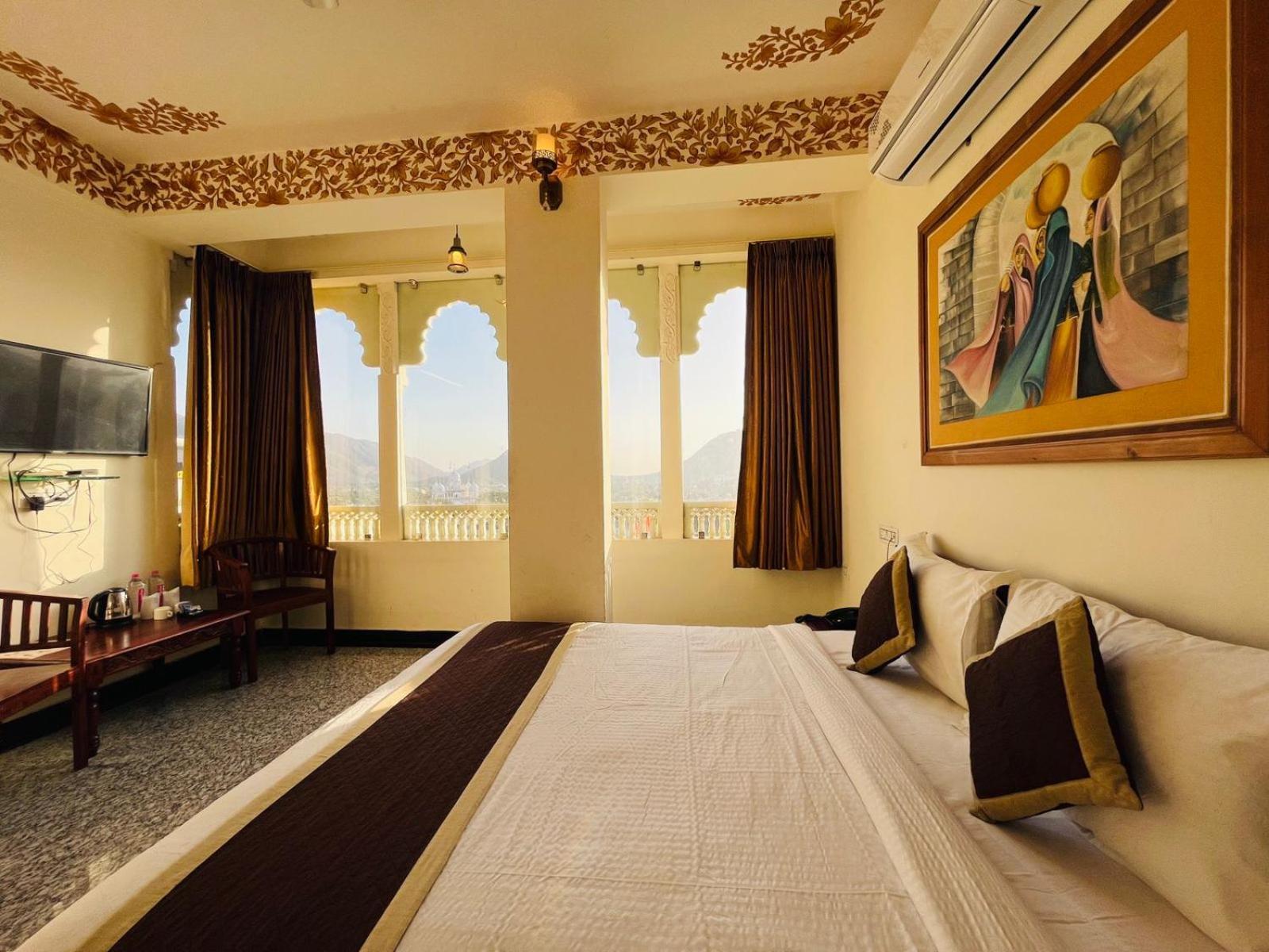 Teerth Palace Pushkar Buitenkant foto