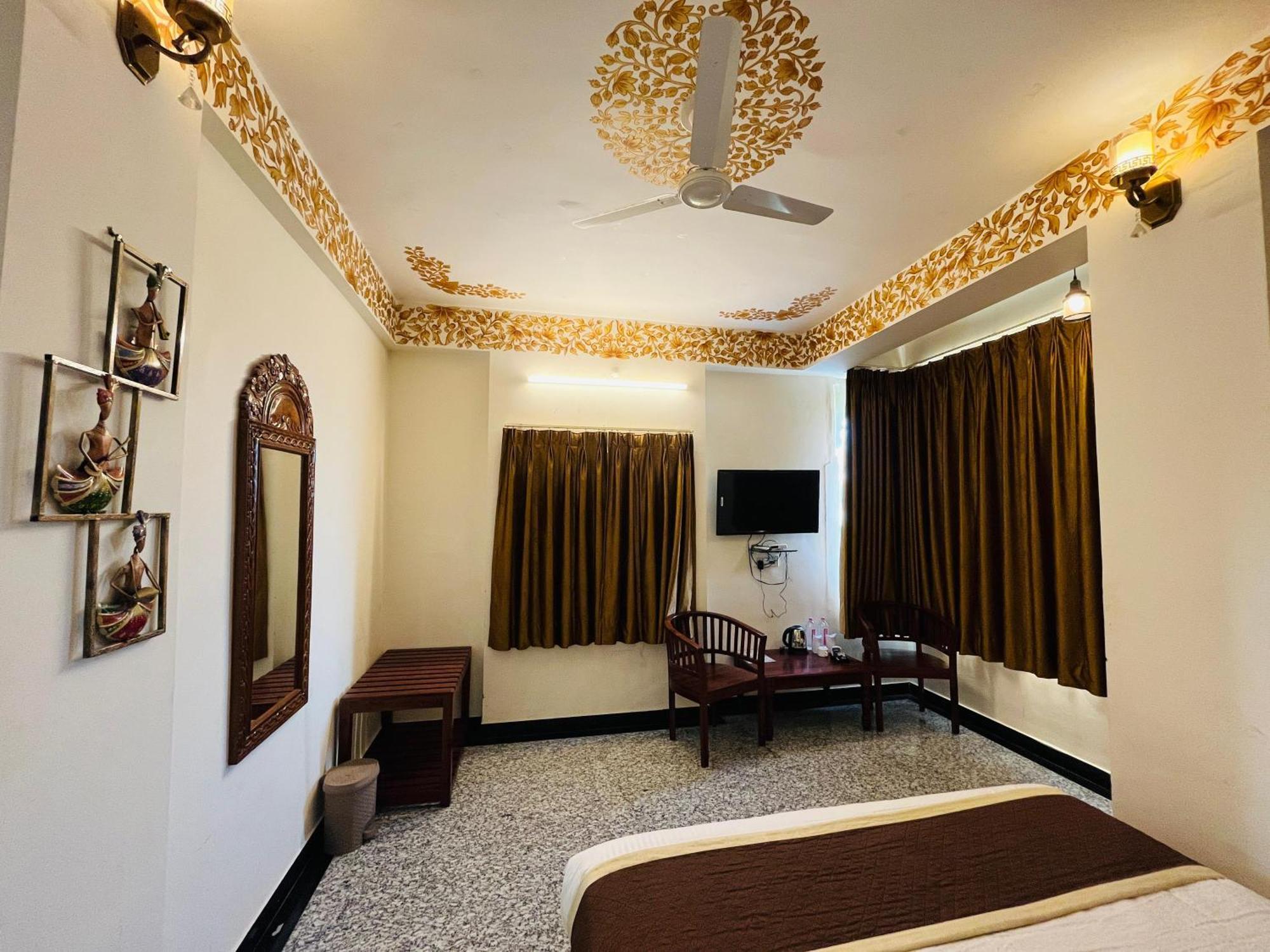 Teerth Palace Pushkar Buitenkant foto